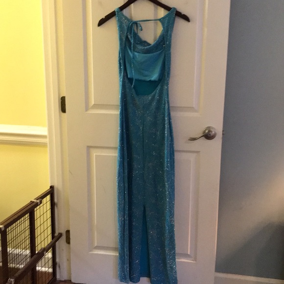 Dress - Picture 2 of 3